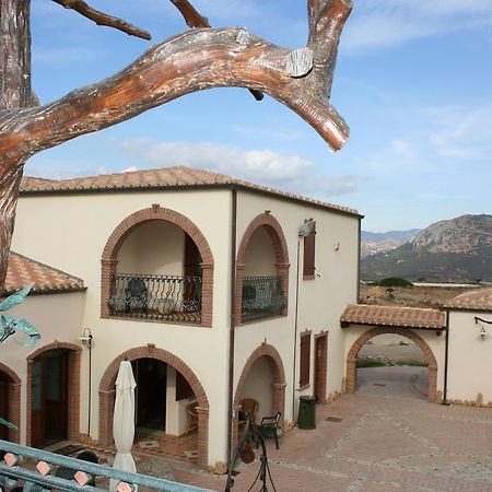 L ' Orizzonte Villa Gonnesa Bagian luar foto